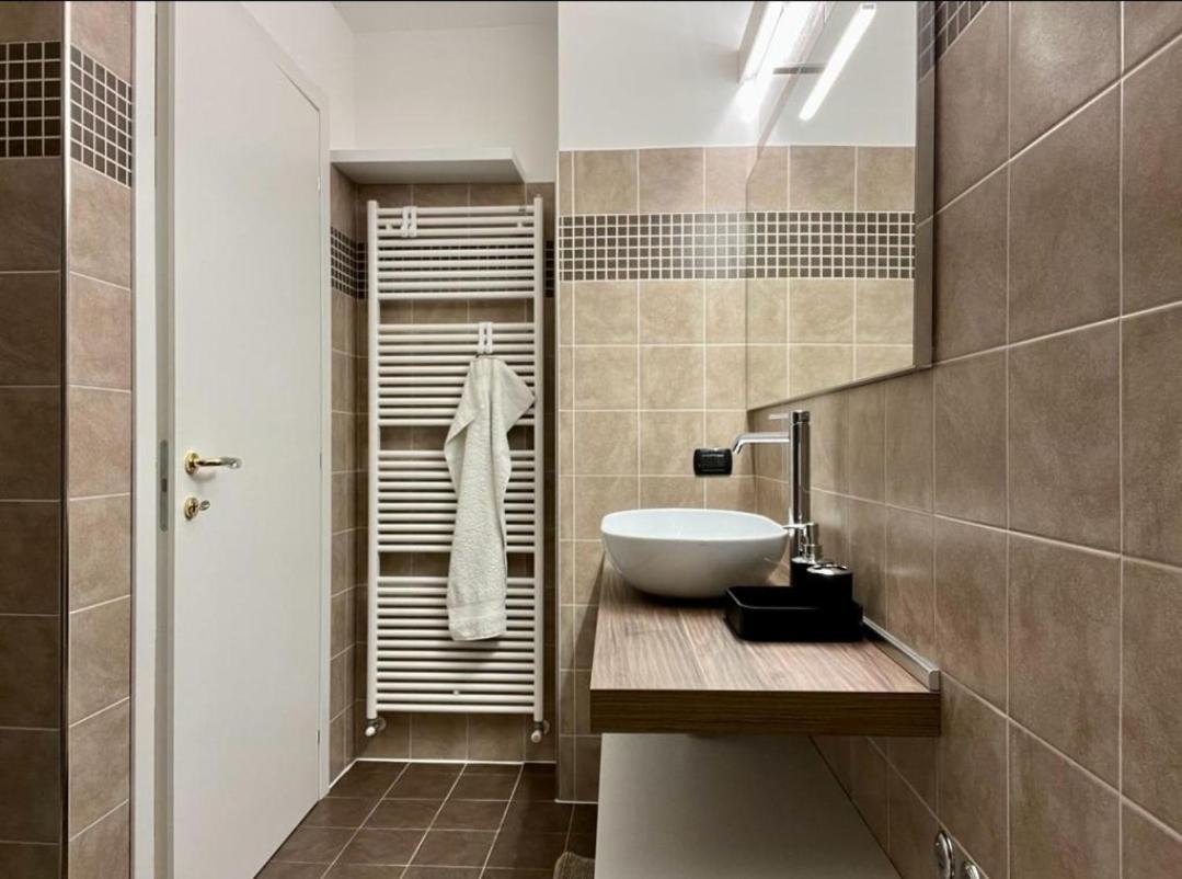 Suite Moroni Apartment Bergamo Dış mekan fotoğraf